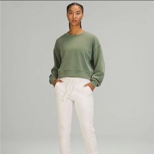 GUC Lululemon oversized cropped crew softstreme
